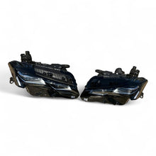 Laden Sie das Bild in den Galerie-Viewer, Frontscheinwerfer Peugeot 308 III 9859661980 Ein Satz Scheinwerfer Headlight SCH5395515178tm