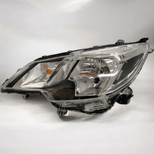 Laden Sie das Bild in den Galerie-Viewer, Frontscheinwerfer Mitsubishi Space Star 8301D445 Links Scheinwerfer Headlight