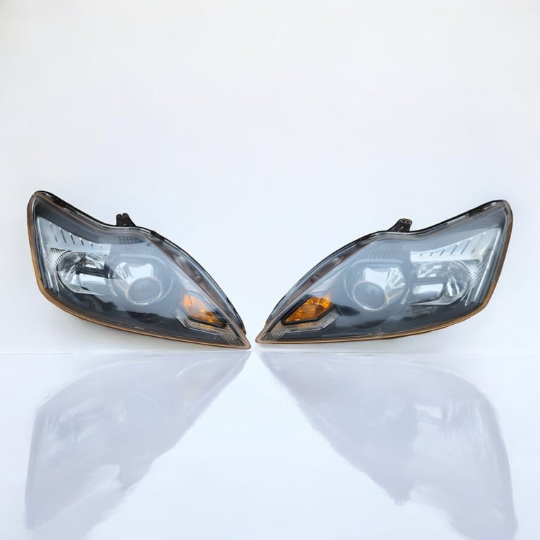 Frontscheinwerfer Ford Focus 8M51-13D154 Xenon Rechts Scheinwerfer Headlight