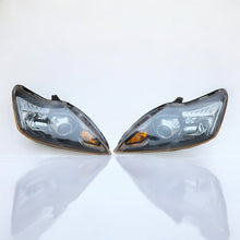 Load image into Gallery viewer, Frontscheinwerfer Ford Focus 8M51-13D154 Xenon Rechts Scheinwerfer Headlight