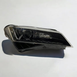 Frontscheinwerfer Skoda Superb III 3V1941016B Xenon Rechts Headlight