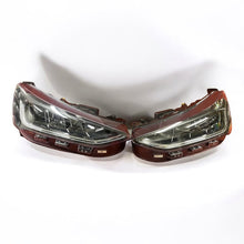 Laden Sie das Bild in den Galerie-Viewer, Frontscheinwerfer Ford Focus Ein Stück (Rechts oder Links) Headlight SCH4025408339aj