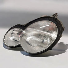 Laden Sie das Bild in den Galerie-Viewer, Frontscheinwerfer Mercedes-Benz Coupe LED Links Scheinwerfer Headlight