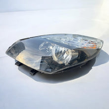 Laden Sie das Bild in den Galerie-Viewer, Frontscheinwerfer Renault Scenic 260600023R Links Scheinwerfer Headlight SCH9891656322ay