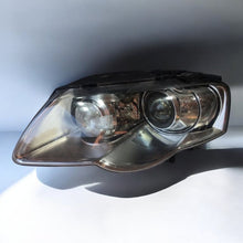 Laden Sie das Bild in den Galerie-Viewer, Frontscheinwerfer VW Passat Xenon Links Scheinwerfer Headlight