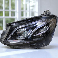 Laden Sie das Bild in den Galerie-Viewer, Frontscheinwerfer Mercedes-Benz 2139067506 LED Links Scheinwerfer Headlight SCH3795461688lx