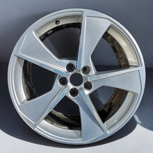 Load image into Gallery viewer, 1x Alufelge 20 Zoll 9.0" 5x112 33ET Silber 4M0601025 Audi Q7 Rim Wheel FEL5667022556yl