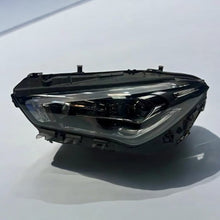 Laden Sie das Bild in den Galerie-Viewer, Frontscheinwerfer Mercedes-Benz Cla A1189063100 Links Scheinwerfer Headlight SCH6527039326kl