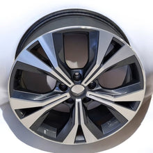 Laden Sie das Bild in den Galerie-Viewer, 1x Alufelge 18 Zoll 7.0" 5x112 45ET Glanz Silber 575601025E Mg Ateca Rim Wheel FEL3513277186ox