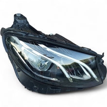 Laden Sie das Bild in den Galerie-Viewer, Frontscheinwerfer Mercedes-Benz W213 C238 A2139067806 A2139066601 Xenon Rechts SCH9457522128dp