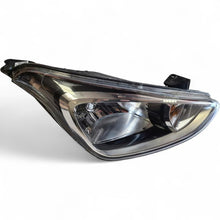 Laden Sie das Bild in den Galerie-Viewer, Frontscheinwerfer Hyundai I10 92102-B9000 Rechts Scheinwerfer Headlight SCH6164270089uw
