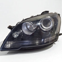 Laden Sie das Bild in den Galerie-Viewer, Frontscheinwerfer Mercedes-Benz W164 A1648209761 1648209761 Xenon Links SCH7874710156bf