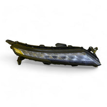 Laden Sie das Bild in den Galerie-Viewer, Frontscheinwerfer Mitsubishi Eclipse Cross 92206010 LED Rechts Headlight
