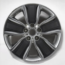 Load image into Gallery viewer, 1x Alufelge 17 Zoll 7.0&quot; 5x114.3 53ET Glanz 52910-G2300 Hyundai Rim Wheel