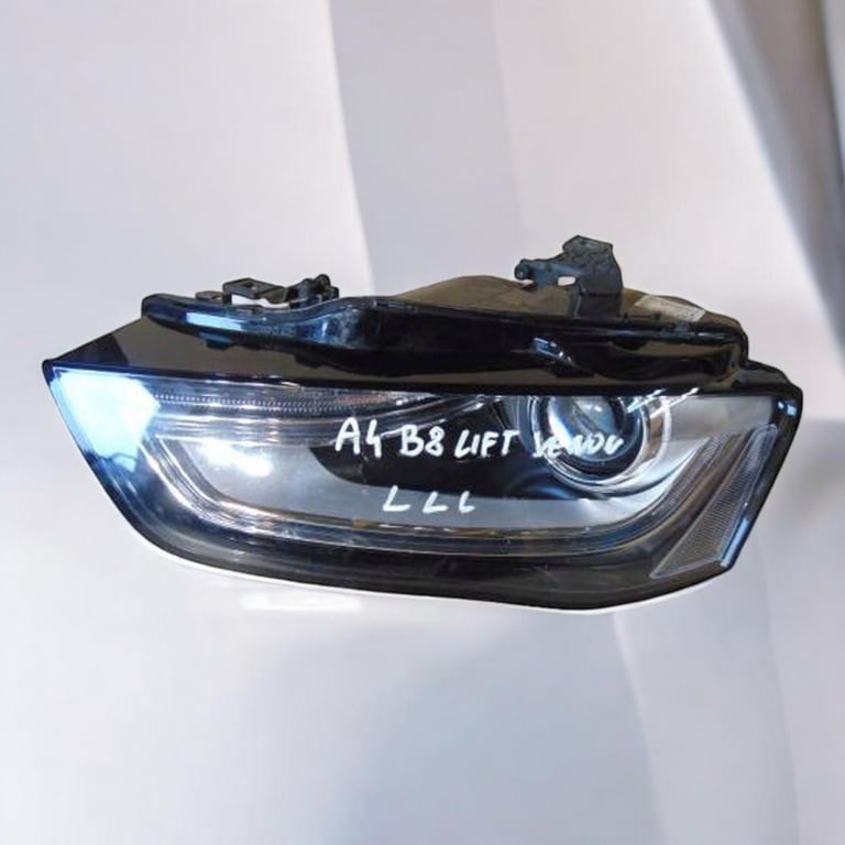 Frontscheinwerfer Audi A4 B8 8K0941005C Links Scheinwerfer Headlight