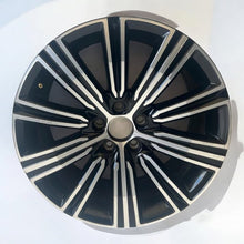 Laden Sie das Bild in den Galerie-Viewer, 1x Alufelge 18 Zoll 8.0" 5x108 42ET Glanz Schwarz 31471312 Volvo S60 V60