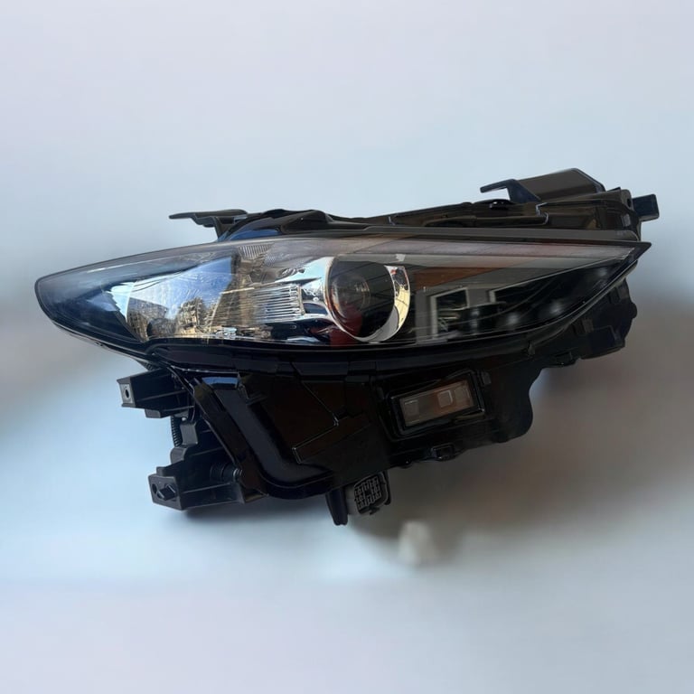Frontscheinwerfer Mazda 3 BCJH-51030 Rechts Scheinwerfer Headlight SCH2320571504ql