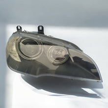 Load image into Gallery viewer, Frontscheinwerfer BMW X5 E70 Xenon Ein Stück (Rechts oder Links) Headlight SCH7671166959wc