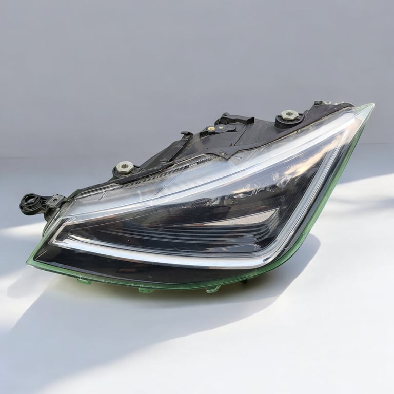 Frontscheinwerfer Seat Ibiza 6F1941007 Links Scheinwerfer Headlight