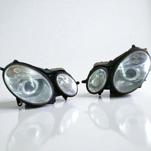 Laden Sie das Bild in den Galerie-Viewer, Frontscheinwerfer Mercedes-Benz W211 154353 Ein Stück (Rechts oder Links) SCH2285081531ac
