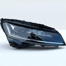 Laden Sie das Bild in den Galerie-Viewer, Frontscheinwerfer Skoda Superb III 3V1941016D Full LED Rechts Headlight