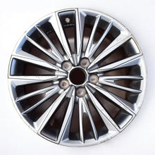 Laden Sie das Bild in den Galerie-Viewer, 1x Alufelge 18 Zoll 7.5&quot; 5x114.3 45ET Glanz Grau Toyota Avensis Rim Wheel
