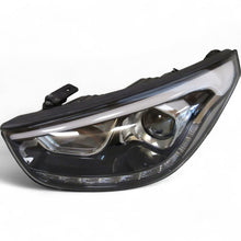 Laden Sie das Bild in den Galerie-Viewer, Frontscheinwerfer Hyundai Ix35 Xenon Links Scheinwerfer Headlight SCH8286230954km