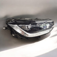 Laden Sie das Bild in den Galerie-Viewer, Frontscheinwerfer VW T-Cross 2GM941036B Rechts Scheinwerfer Headlight