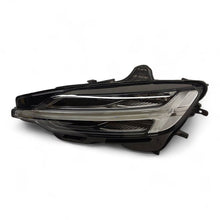 Load image into Gallery viewer, Frontscheinwerfer Volvo V60 S60 III 32338032 Xenon Ein Stück (Rechts oder Links) SCH2784870288ey