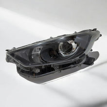 Laden Sie das Bild in den Galerie-Viewer, Frontscheinwerfer Toyota IV Yaris Links Scheinwerfer Headlight SCH8533438858en