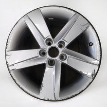 Laden Sie das Bild in den Galerie-Viewer, 1x Alufelge 16 Zoll 7.0&quot; 5x100 46ET Glanz Silber 6V0601025 Skoda Rim Wheel