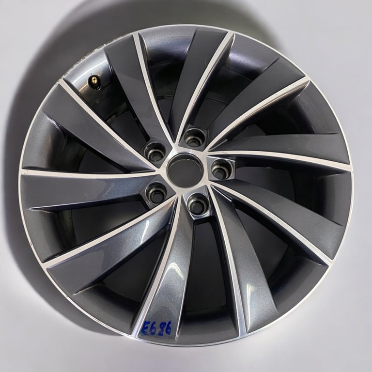 1x Alufelge 18 Zoll 7.5" 5x112 51ET Glanz Graphit 5E0601025AS Mg Octavia Iii