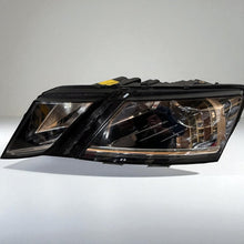 Laden Sie das Bild in den Galerie-Viewer, Frontscheinwerfer Skoda Octavia III 5E1941015D Full LED Links Headlight SCH2522241858jk