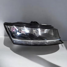 Load image into Gallery viewer, Frontscheinwerfer Skoda Fabia III 6V1941016 Ein Stück (Rechts oder Links)