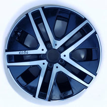 Laden Sie das Bild in den Galerie-Viewer, 1x Alufelge 18 Zoll 7.5&quot; 5x112 53ET Glanz Schwarz A2474012700 Mercedes-Benz Glb