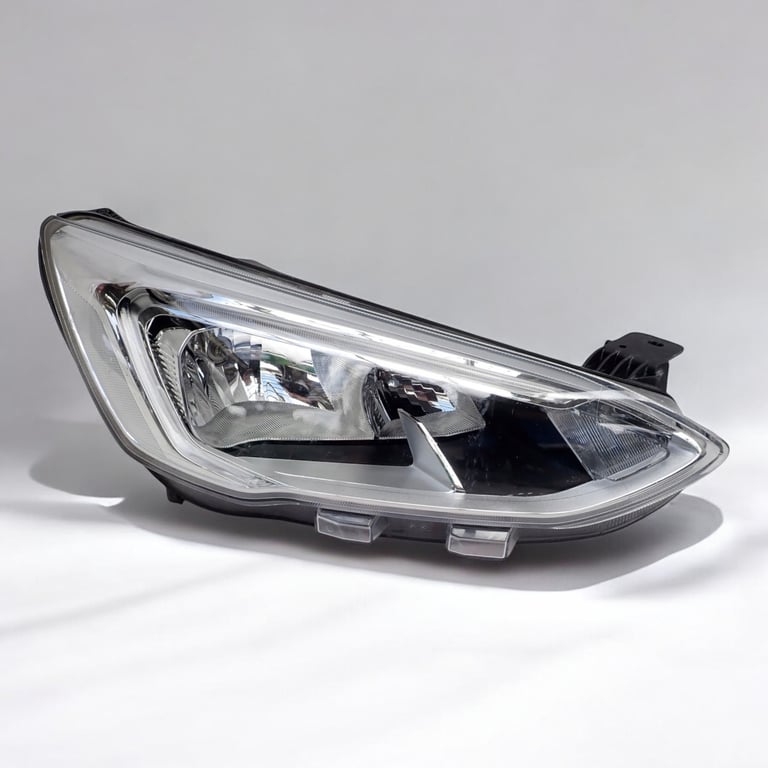 Frontscheinwerfer Ford Focus JX7B-13W029-AE Rechts Scheinwerfer Headlight