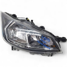 Laden Sie das Bild in den Galerie-Viewer, Frontscheinwerfer Seat Arona 450-4 LED Rechts Scheinwerfer Headlight