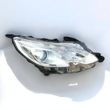Laden Sie das Bild in den Galerie-Viewer, Frontscheinwerfer Peugeot 2008 I Rechts Scheinwerfer Headlight