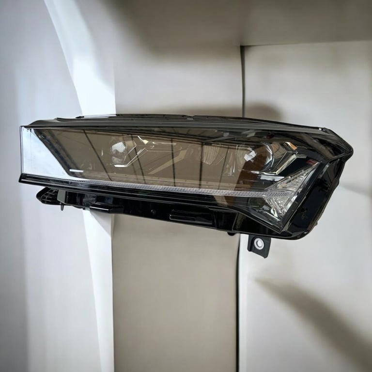 Frontscheinwerfer Skoda Enyaq 5LB941015A Links Scheinwerfer Headlight