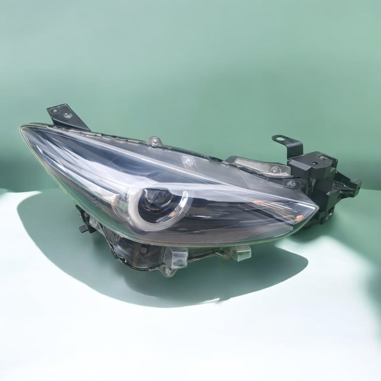 Frontscheinwerfer Mazda 3 BSP551030 Rechts Scheinwerfer Headlight