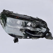Laden Sie das Bild in den Galerie-Viewer, Frontscheinwerfer Peugeot 2008 II 9850597780 Rechts Scheinwerfer Headlight