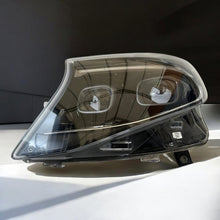 Laden Sie das Bild in den Galerie-Viewer, Frontscheinwerfer Mercedes-Benz Vito 4479064601 Links Scheinwerfer Headlight