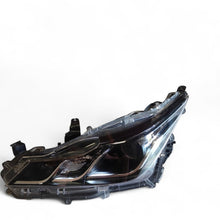 Laden Sie das Bild in den Galerie-Viewer, Frontscheinwerfer Toyota Corolla 8115002T31 LED Ein Stück (Rechts oder Links)