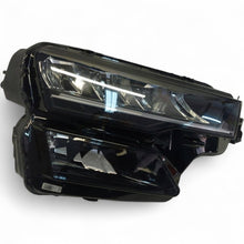 Laden Sie das Bild in den Galerie-Viewer, Frontscheinwerfer Skoda Karoq 57C941010 LED Rechts Scheinwerfer Headlight SCH4901813996ru