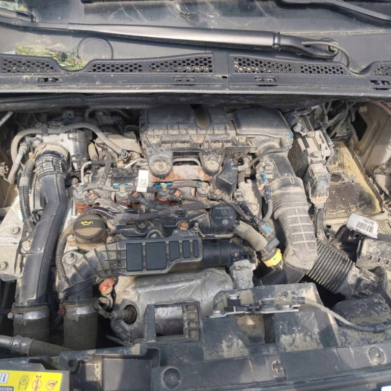 Motor Peugeot Toyota I DV5RD 1.5 HDI 102PS 75kW Diesel Engine Komplett