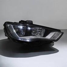 Load image into Gallery viewer, Frontscheinwerfer Audi A3 8VO941004 Rechts Scheinwerfer Headlight