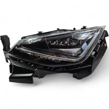 Laden Sie das Bild in den Galerie-Viewer, Frontscheinwerfer Seat Ibiza I 6F1941007B LED Ein Stück (Rechts oder Links) SCH5354605426al