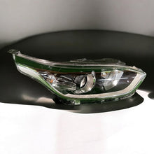 Load image into Gallery viewer, Frontscheinwerfer Kia Ceed 92102J7051 Rechts Scheinwerfer Headlight