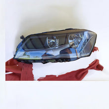 Laden Sie das Bild in den Galerie-Viewer, Frontscheinwerfer VW Passat B7 3AB941005 Links Scheinwerfer Headlight