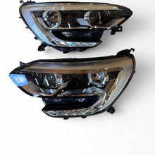 Laden Sie das Bild in den Galerie-Viewer, Frontscheinwerfer Renault Megane IV 260603157R LED Ein Satz Headlight SCH5428059964ub